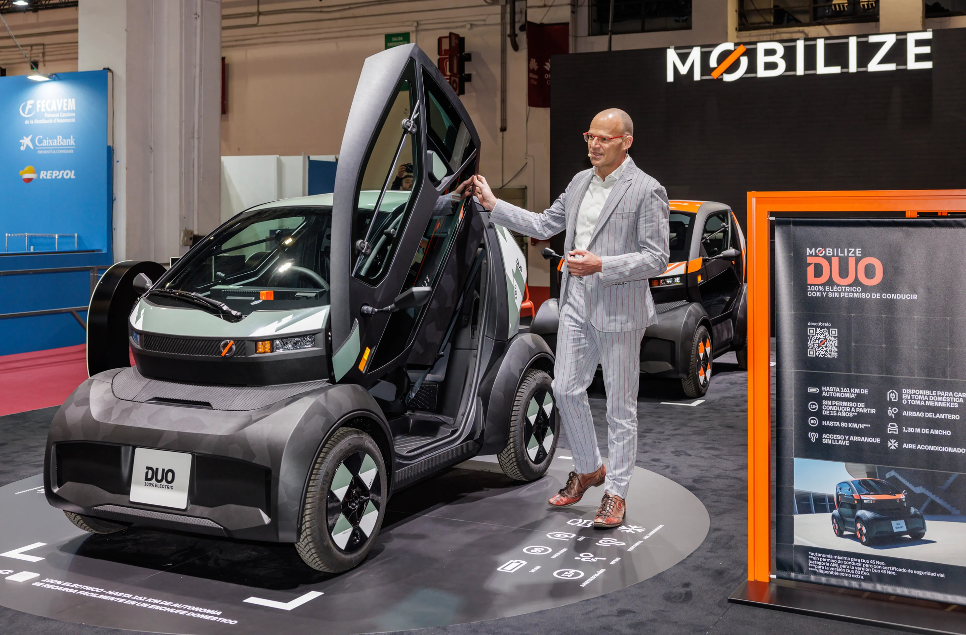 Presentation de Mobilize Duo au Automobile Barcelona